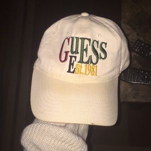 guess 1981 strapback dad hat